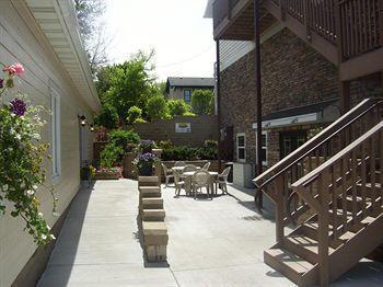 ווקשה Airport Lodge מראה חיצוני תמונה