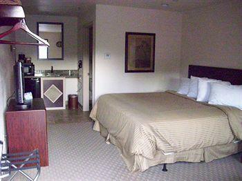 ווקשה Airport Lodge מראה חיצוני תמונה