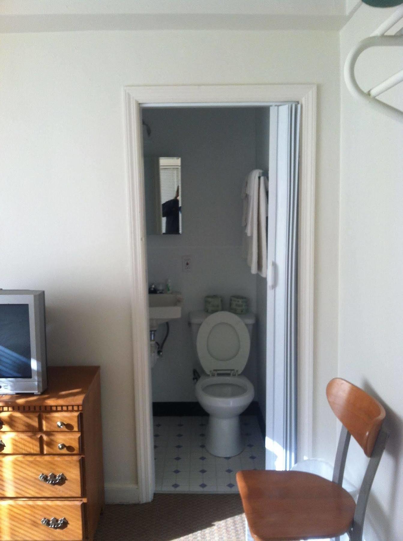 ווקשה Airport Lodge מראה חיצוני תמונה